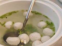 鲜贝丸子汤-品海楼·大连海胆锅贴馆(东港店)