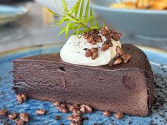 -Hi City·城市之巅