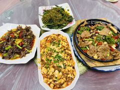 -洪霞餐馆