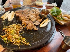 -Dombe豚(黑猪肉街店)