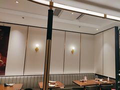 -港丽餐厅(正大店)