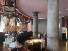 -八府香鸭·啫啫煲(华山路店)