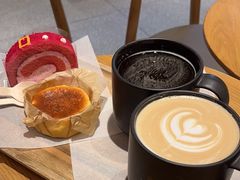 -星巴克臻选(上海中环广场2F店)