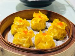 鲜虾蟹籽菊花烧卖-银灯食府(丽丰国际中心店)