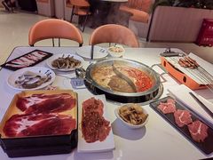 -享遇.锅姥姥牛排海鲜自助(小寨店)