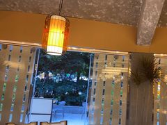 -老房老舍重庆火锅(假日城市店)