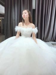 -艾米丽婚纱礼服