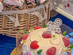 -花花卷卷·鲜食蛋糕(静安久光百货店)