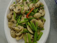 -马尔龙新疆饭店·清真(瑞景店)