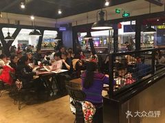 大堂-Tubestation站点比萨(高新万达ONE店)