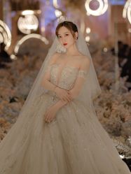 -伯瓷皇后婚纱艺术空间