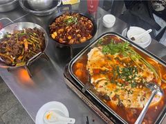 -邹胖哥好好吃餐馆(荔波美食街店)