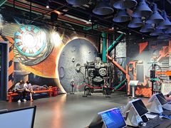-极限PLAY运动娱乐新世界·团建派对潮玩休闲馆·室内蹦极高空游乐园