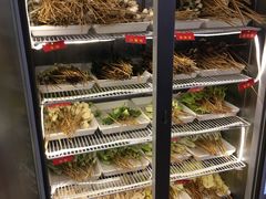 自助取餐区-拈签一笑黄牛肉辣卤串串
