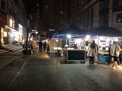 -吴山路夜市
