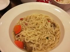 -康师傅私房牛肉面(马泉营奥莱店)