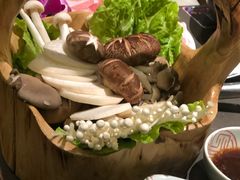 -捞王锅物料理(上海世茂广场店)