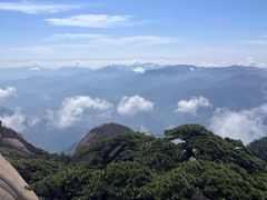 -黄山光明顶山庄