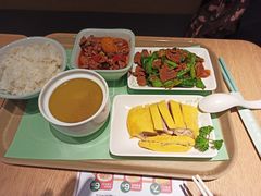 -老乡鸡(上海品尊国际中心店)
