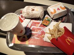 -麦当劳(滨河路DT店)