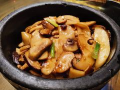 石锅三菌-大川先生·小龙虾·川菜(信义坊店)