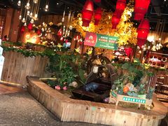 -老滇山寨•云南特色菜•地方菜•民族风情歌舞表演(金碧店)