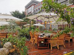 -墨居上隐·院子里火锅(峨眉店)