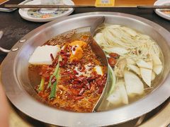 -沸炉重庆老火锅(军事博物馆店)