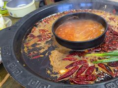 -黄潇洒老火锅(九眼桥宏济巷店)