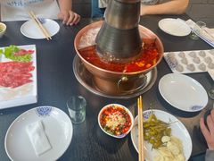 -楼外楼大刀肉传统火锅居(幸福街店)