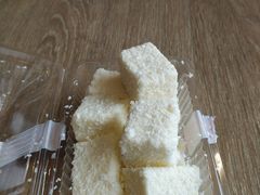 椰丝奶油小方蛋糕-85度C(苏州石路店)