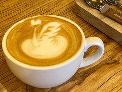 -Common Table · Brunch & Coffee