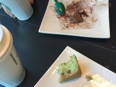 -星巴克臻选(呼和浩特维多利摩尔城店)