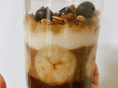 巧克力味燕麦植物酸奶星善杯-星巴克(蒲汇塘路店)