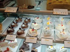 面包甜点陈列柜-仟吉(南湖店)