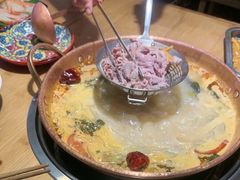 -洱火云南酸菜牛肉火锅(石景山当代商城店)