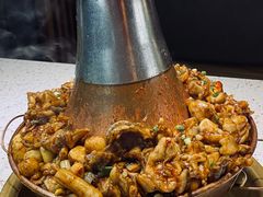 -老佛爷铜炉蛙锅(挂绿店)