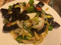 -黑土地东北私房菜馆(南门大街店)