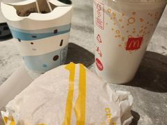 -麦当劳(徐汇漕溪北路百脑汇店)