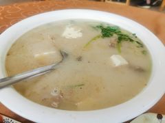 鱼头豆付汤-幽优农庄·森波拉特色本地农家菜