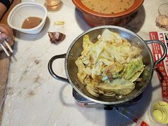 -老街烧烤大排档·地道湖北菜·龙虾馆(汉口火车站店)