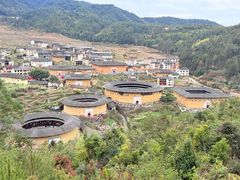 -初溪土楼群