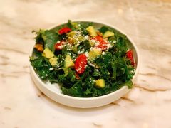 牛油果羽衣甘蓝沙拉-The Rug Cafe(王府中环店)
