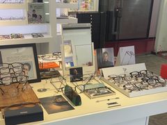 -浮光眼镜·蔡司视觉合作·数字验配中心(陆家嘴店)