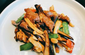 Black Pepper Mushroom Beef Tenderloin