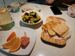 -小鱼小牛(世欧广场店)