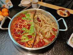 -鹿鸣山草本茶香火锅(园西路店)