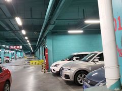 -欧尚超市苏州店停车场(金鸡湖路店)