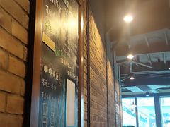 大堂-星巴克(北京南站第三店)