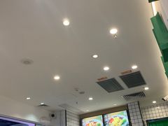 -蒙自源米线大王(花园城商场店)